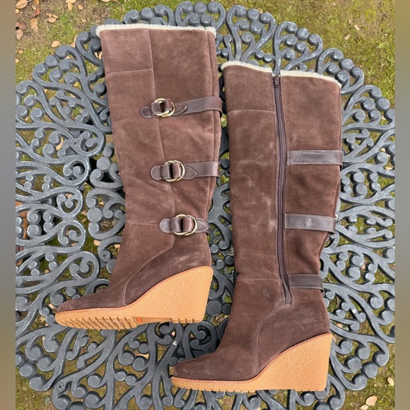Cole Haan Shoes - Cole Haan x Nike Air waterproof wedge sherpa boots - size 6.5 B